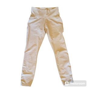 34. Lululemon Women's White Athletic Leggings and Mesh Section on Calf Size 6